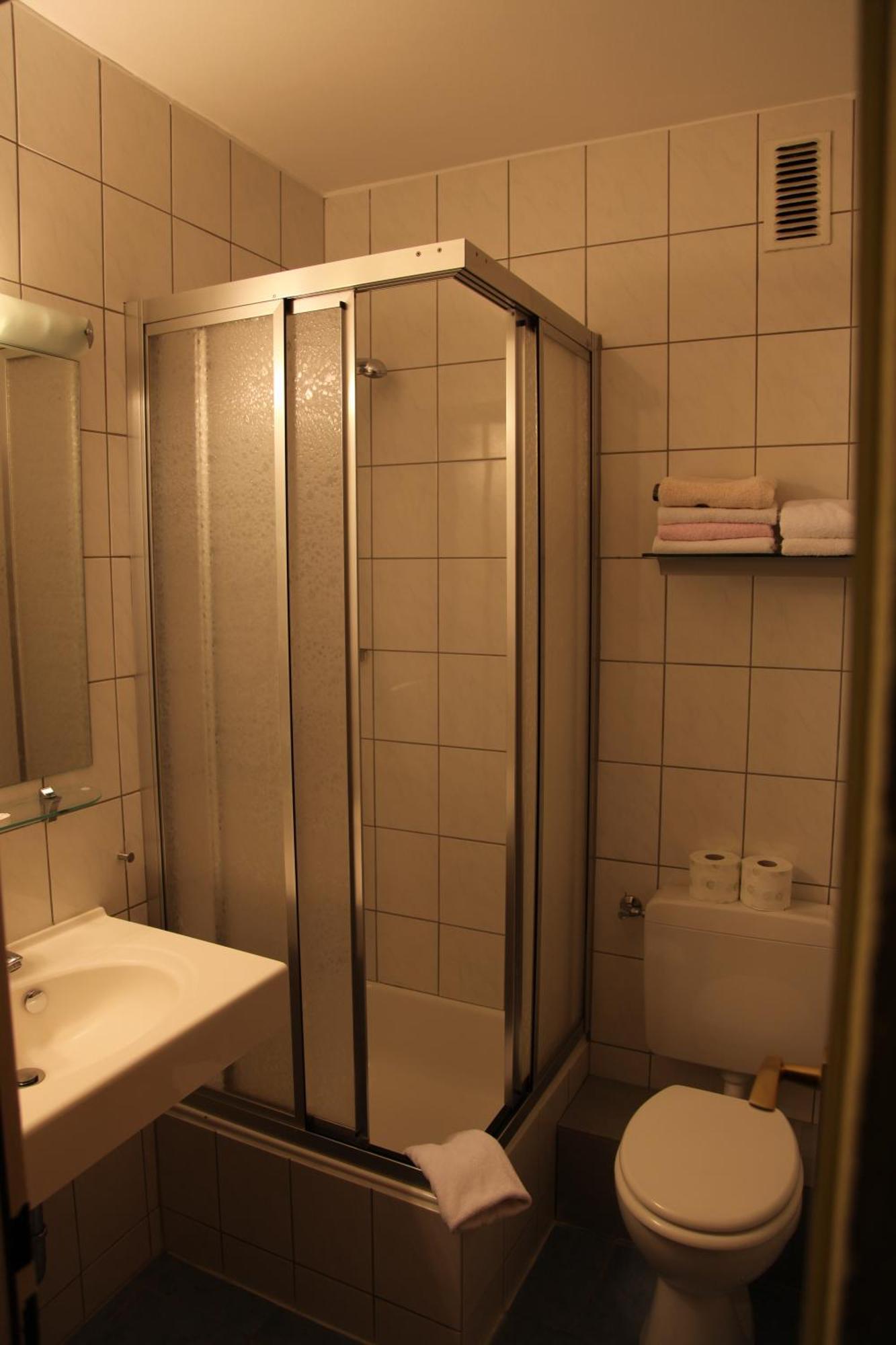 Breer S Hotel Schwerte Extérieur photo